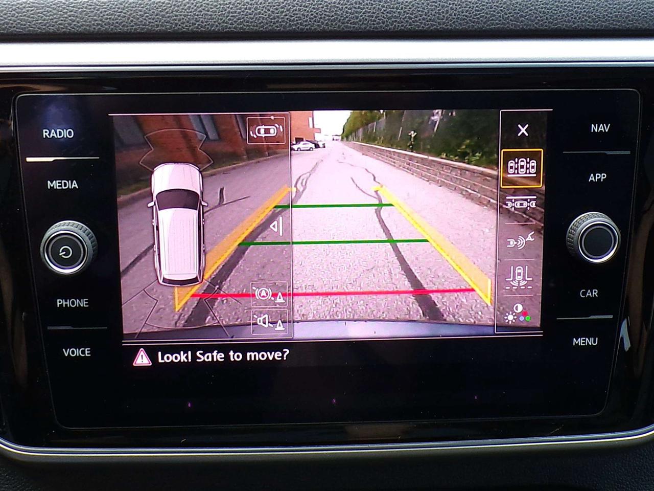 2018 Volkswagen Atlas HIGHLINE FSI 4MOTION BSM RTA NAVI PANO ROOF APPLE CARPLAY Photo