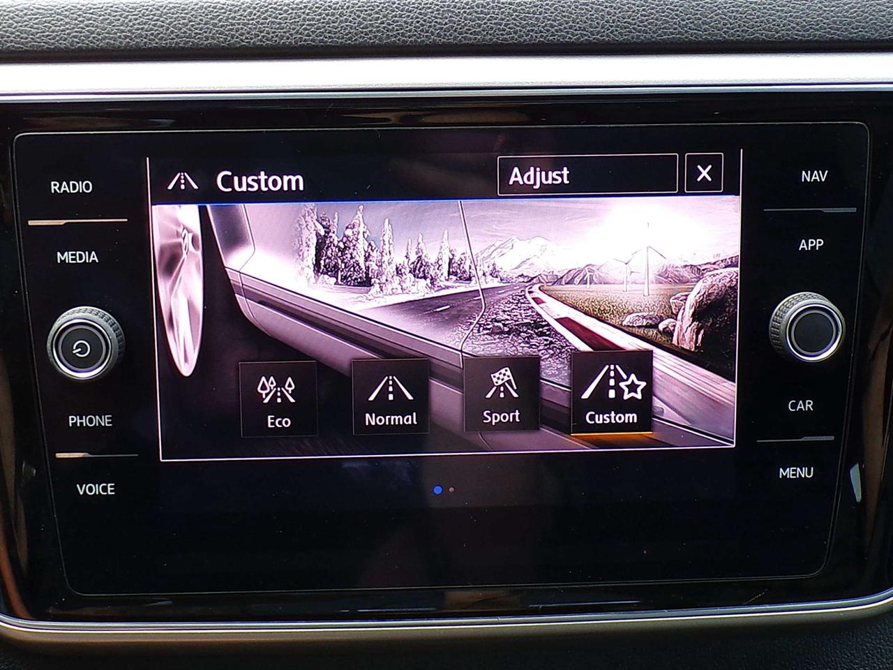 2018 Volkswagen Atlas HIGHLINE FSI 4MOTION BSM RTA NAVI PANO ROOF APPLE CARPLAY Photo