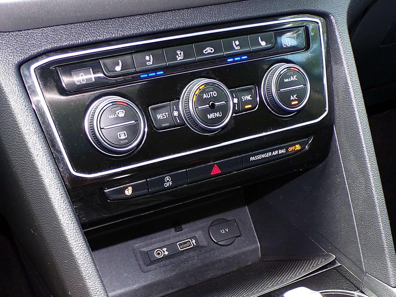 2018 Volkswagen Atlas HIGHLINE FSI 4MOTION BSM RTA NAVI PANO ROOF APPLE CARPLAY Photo