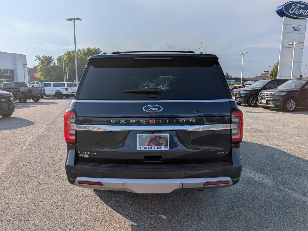 2022 Ford Expedition Platinum Max 4X4 Photo