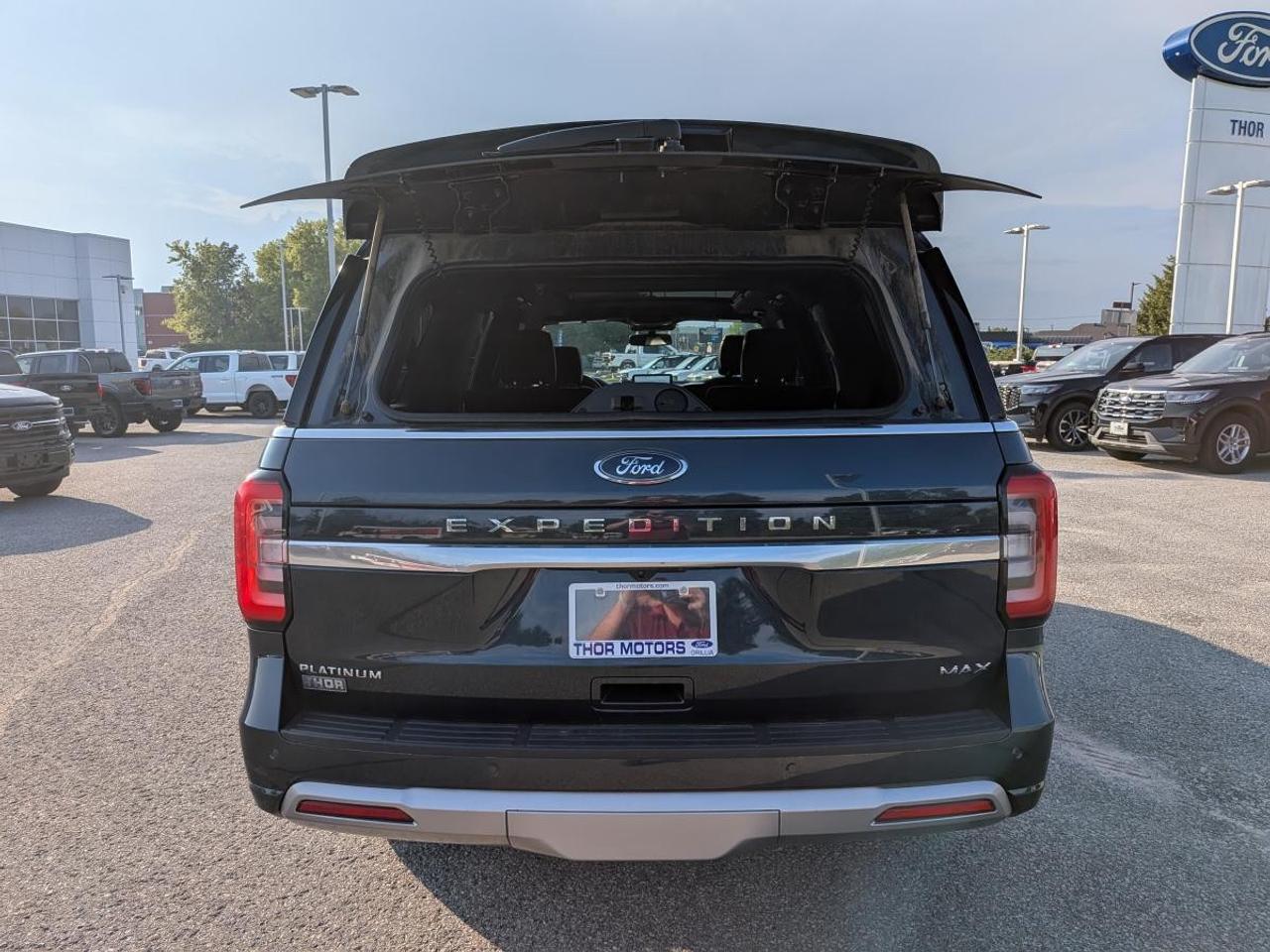 2022 Ford Expedition Platinum Max 4X4 Photo