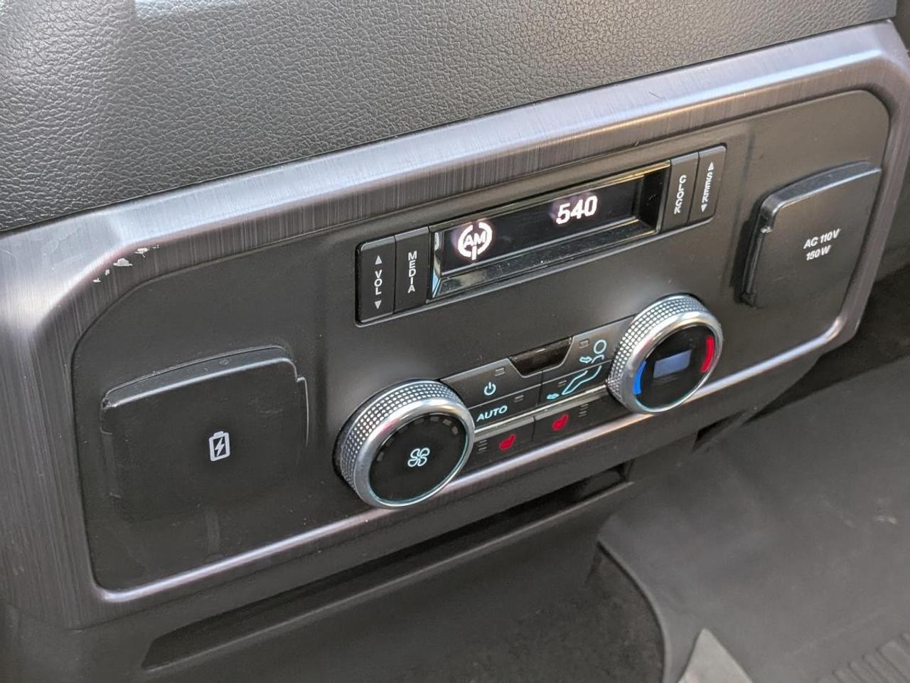 2022 Ford Expedition Platinum Max 4X4 Photo