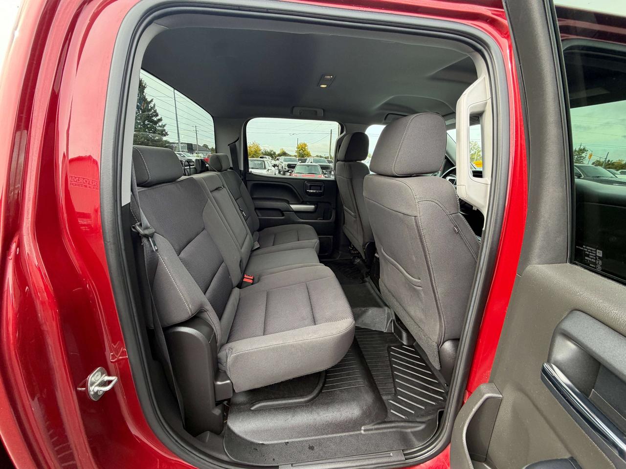 2018 Chevrolet Silverado 1500 LT Photo