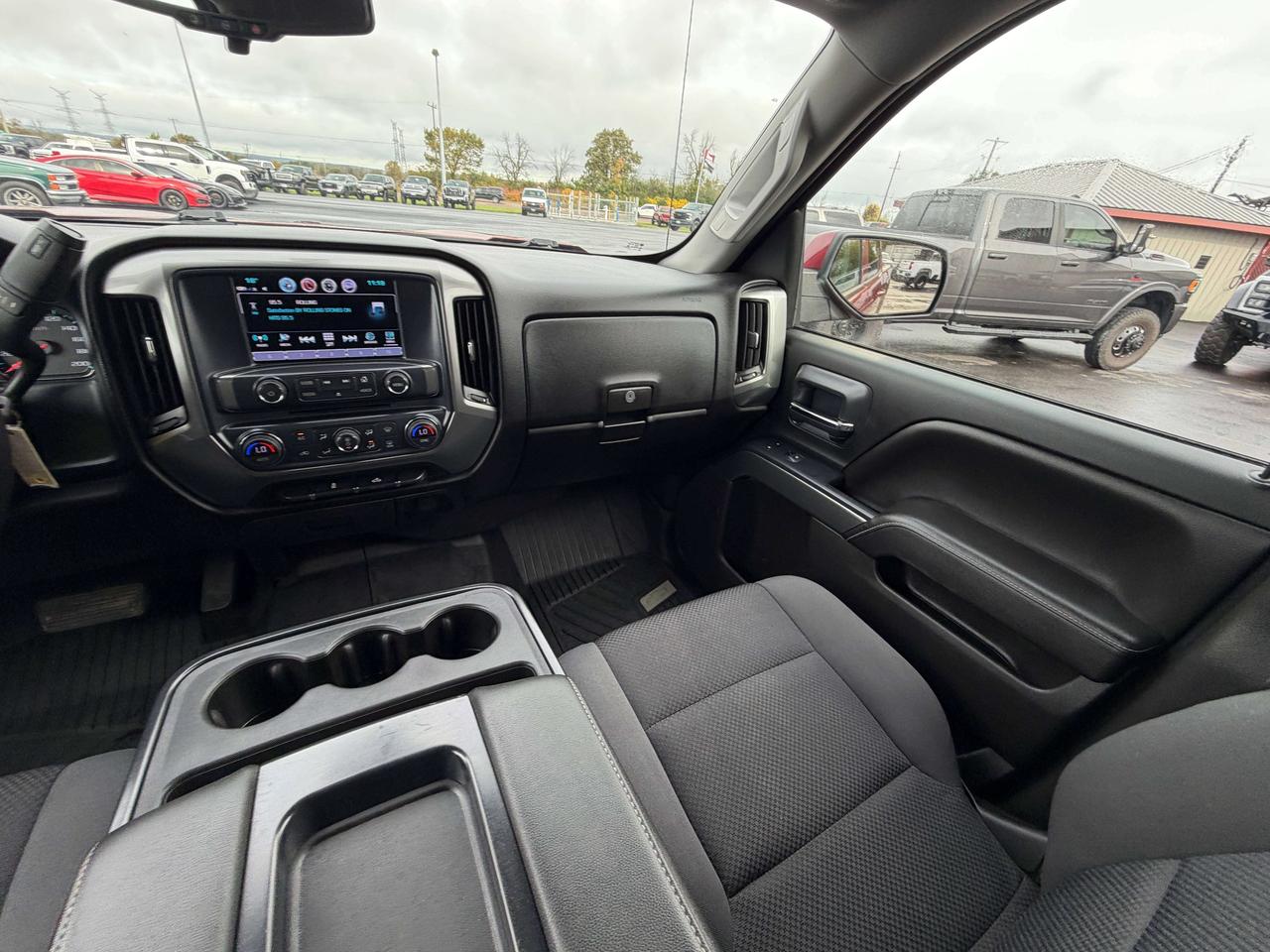 2018 Chevrolet Silverado 1500 LT Photo