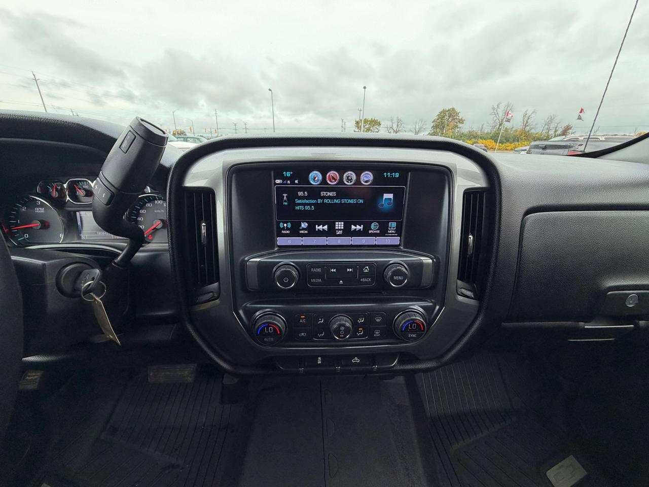 2018 Chevrolet Silverado 1500 LT Photo