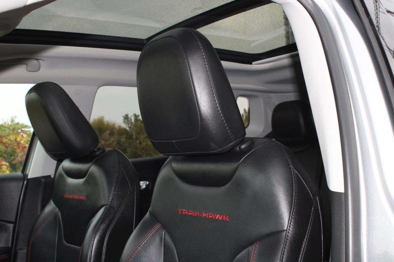 2021 Jeep Compass Trailhawk 4x4  Gps SiriusXM DriveModes Moonroof Re Photo