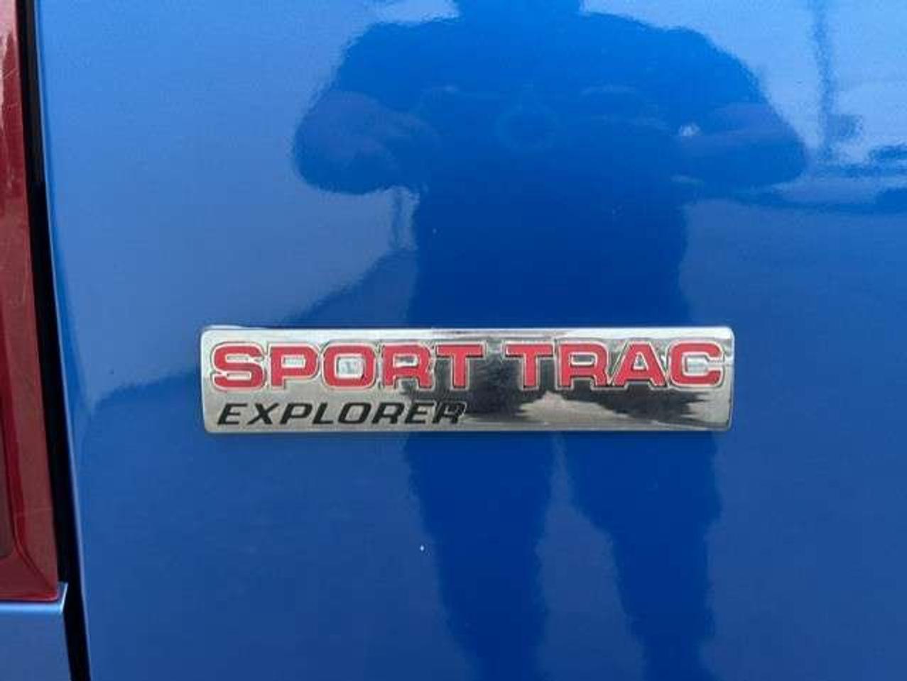 2010 Ford Explorer Sport Trac ADRENALIN V8 4.6L LEATHER-ROOF-NO ACCIDENTS! Photo