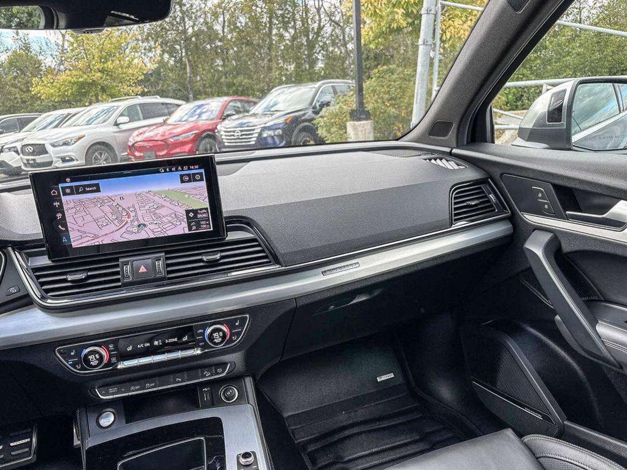 2024 Audi SQ5 Technik   Android Auto   Apple Car Play   Leather Photo