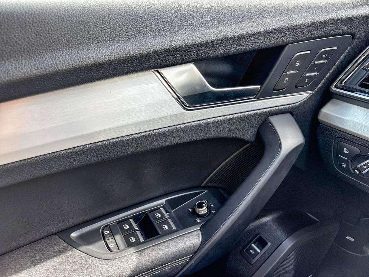 2024 Audi SQ5 Technik   Android Auto   Apple Car Play   Leather Photo