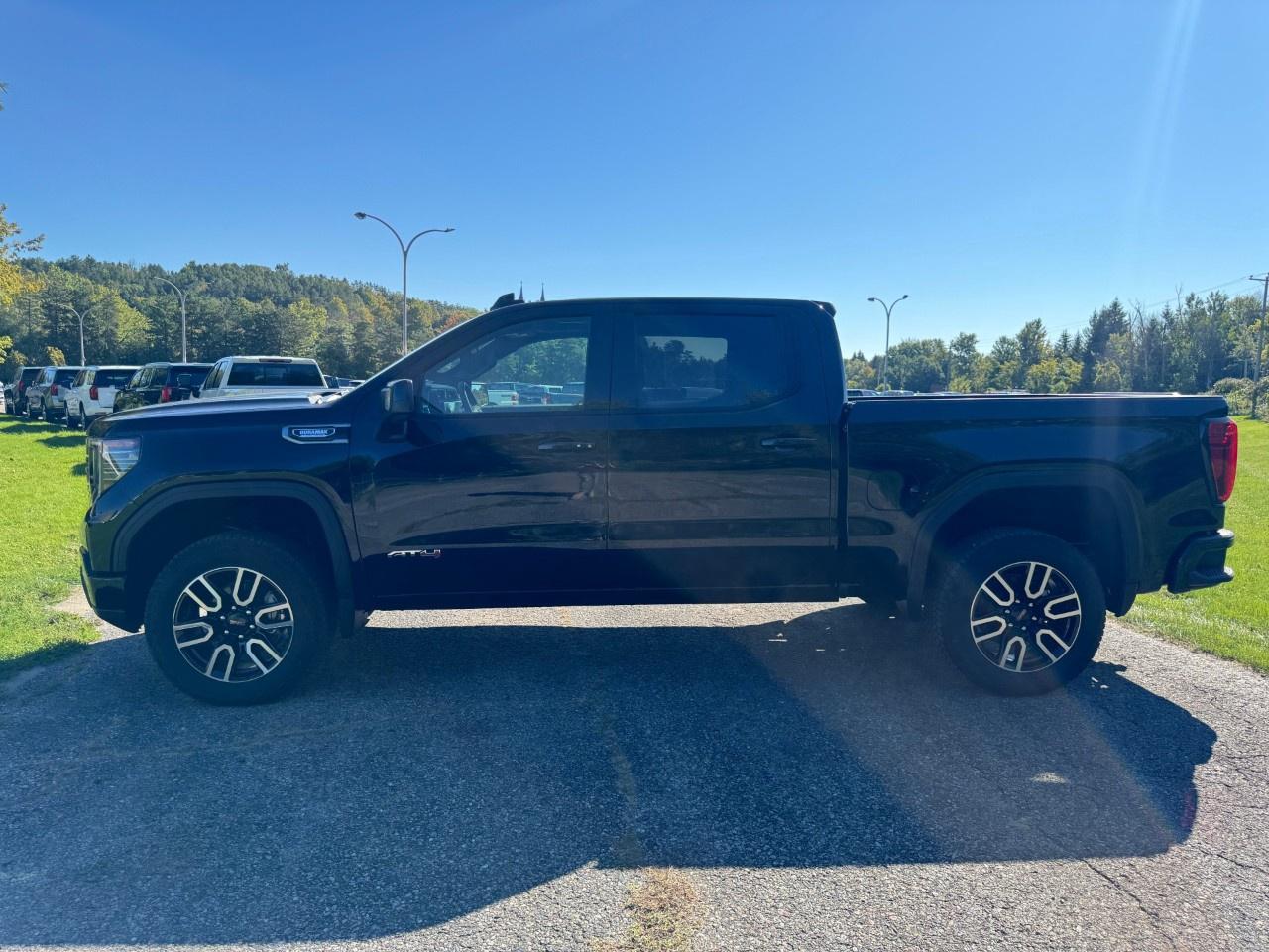 2026 GMC Sierra 1500 Crew Cab Short Box 4-Wheel Drive AT4 Photo3