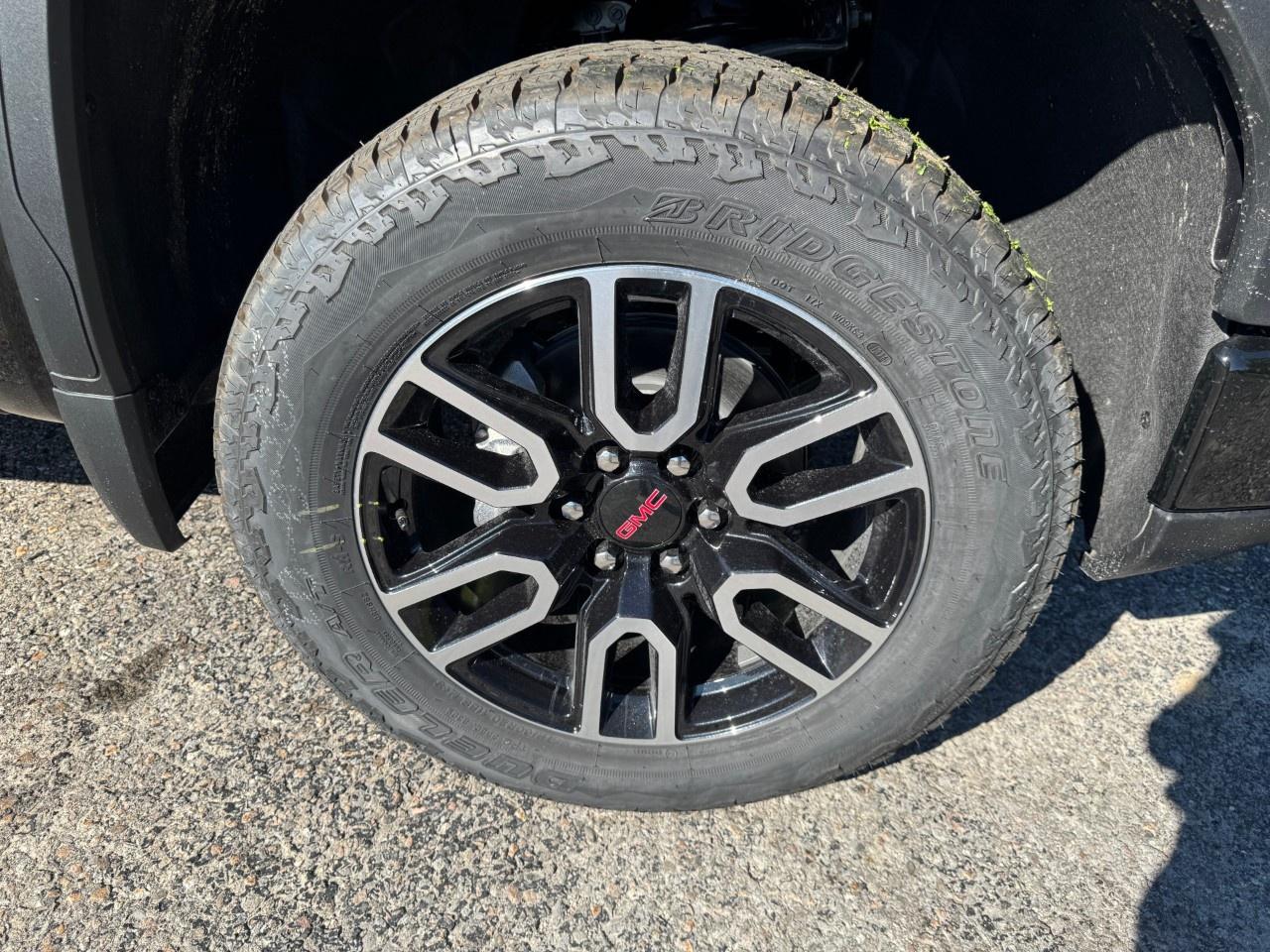 2026 GMC Sierra 1500 Crew Cab Short Box 4-Wheel Drive AT4 Photo