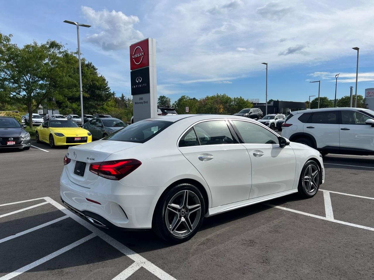 2022 Mercedes-Benz A-Class A 220 4MATIC Sedan Photo