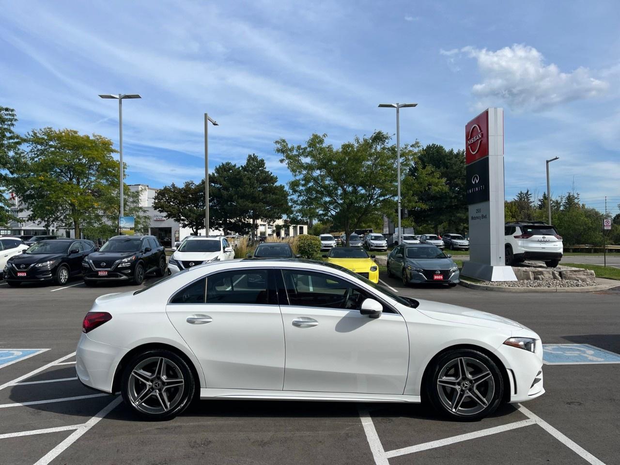 2022 Mercedes-Benz A-Class A 220 4MATIC Sedan Photo3