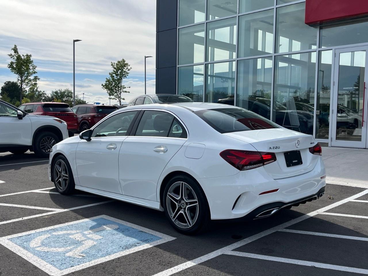 2022 Mercedes-Benz A-Class A 220 4MATIC Sedan Photo