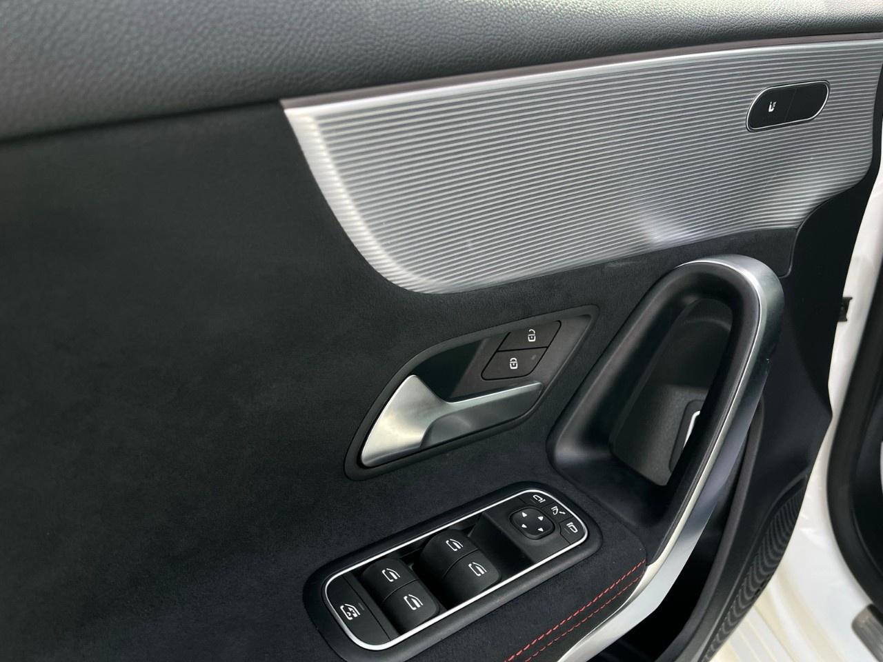 2022 Mercedes-Benz A-Class A 220 4MATIC Sedan Photo