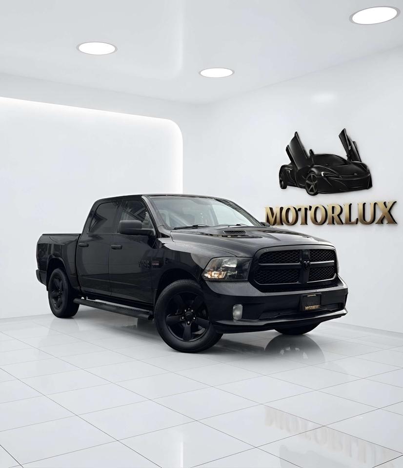 2019 RAM 1500 Express 4x4 Crew Cab 5'7 Box Photo