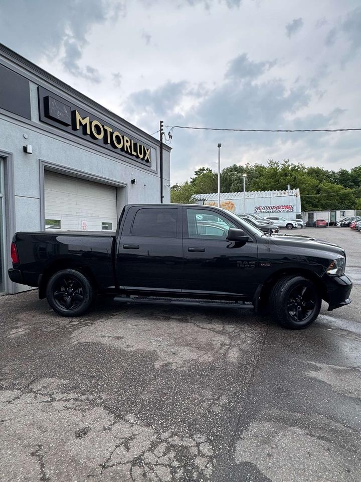 2019 RAM 1500 Express 4x4 Crew Cab 5'7 Box Photo