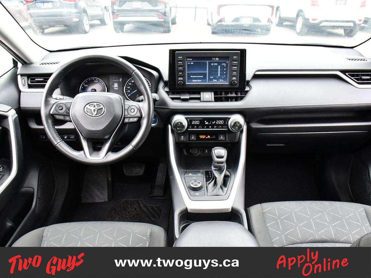 2021 Toyota RAV4 XLE Photo
