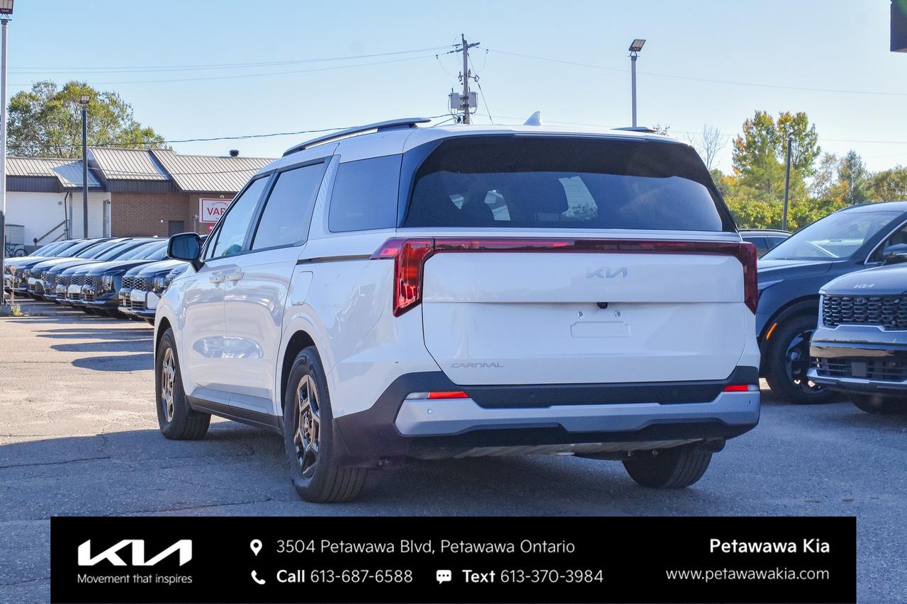 2026 Kia Carnival LX+ Passenger Van Photo