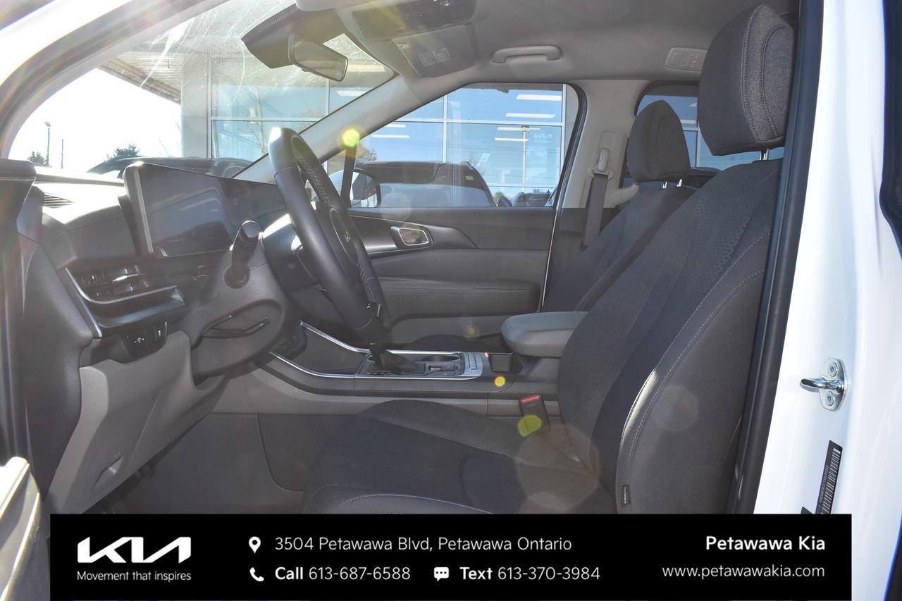 2026 Kia Carnival LX+ Passenger Van Photo