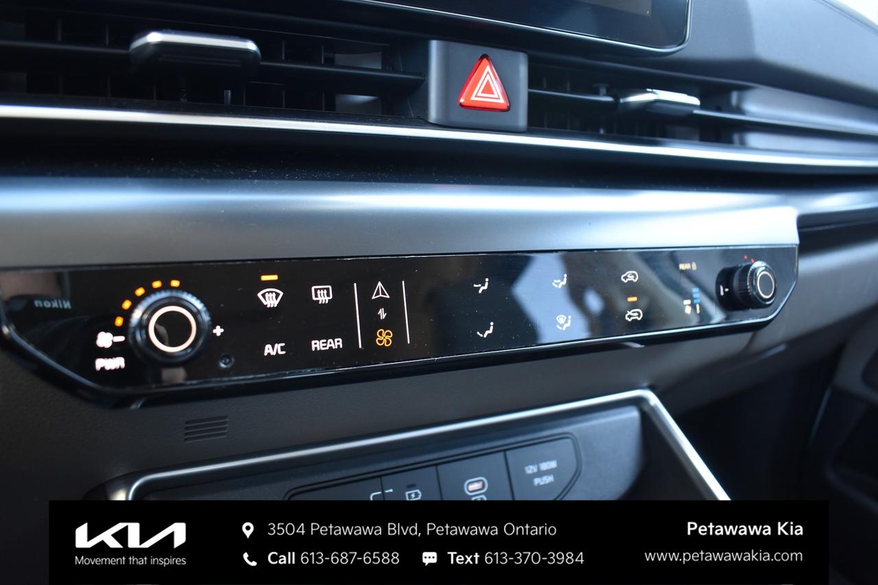 2026 Kia Carnival LX+ Passenger Van Photo