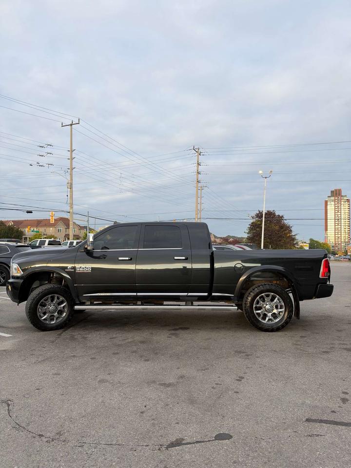 2018 RAM 3500 Limited 4x4 Mega Cab 6'4 box Photo