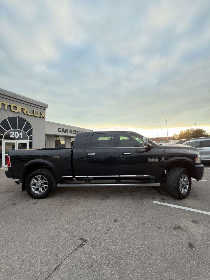 2018 RAM 3500 Limited 4x4 Mega Cab 6'4 box Photo