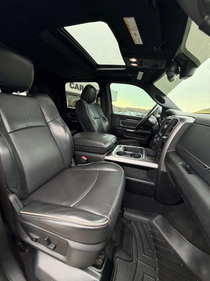 2018 RAM 3500 Limited 4x4 Mega Cab 6'4 box Photo