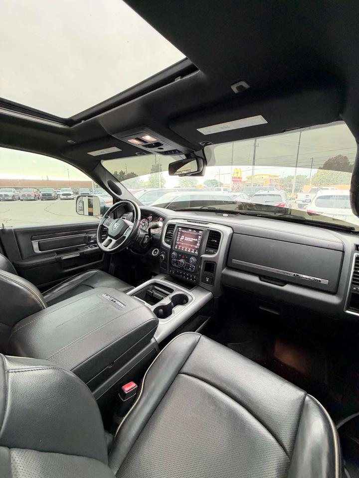 2018 RAM 3500 Limited 4x4 Mega Cab 6'4 box Photo