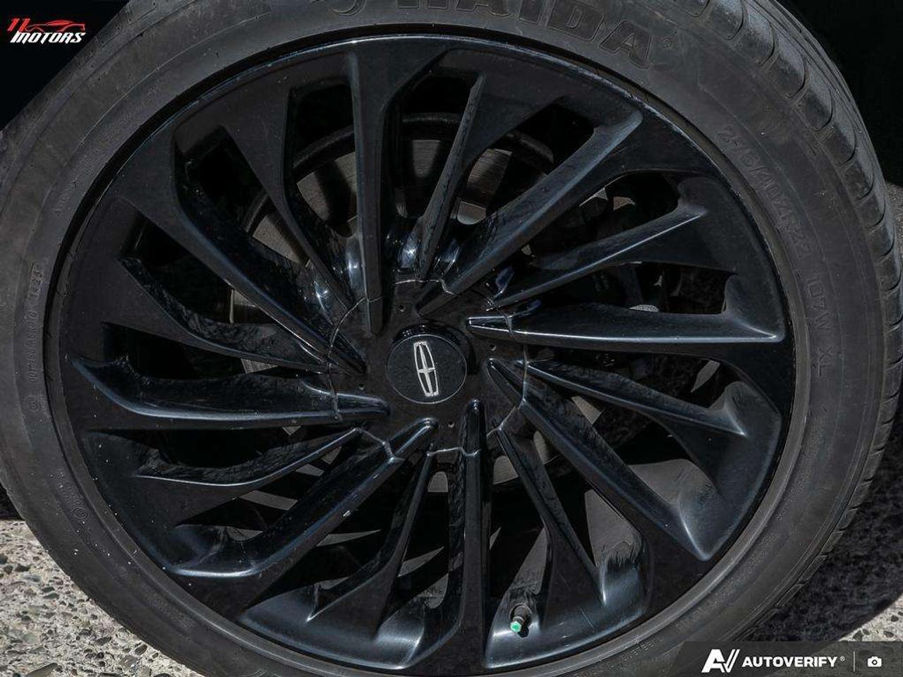 2022 Lincoln Aviator Reserve AWD   LOADED   NO ACCIDENTS Photo