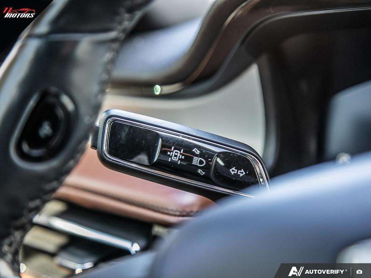 2022 Lincoln Aviator Reserve AWD   LOADED   NO ACCIDENTS Photo