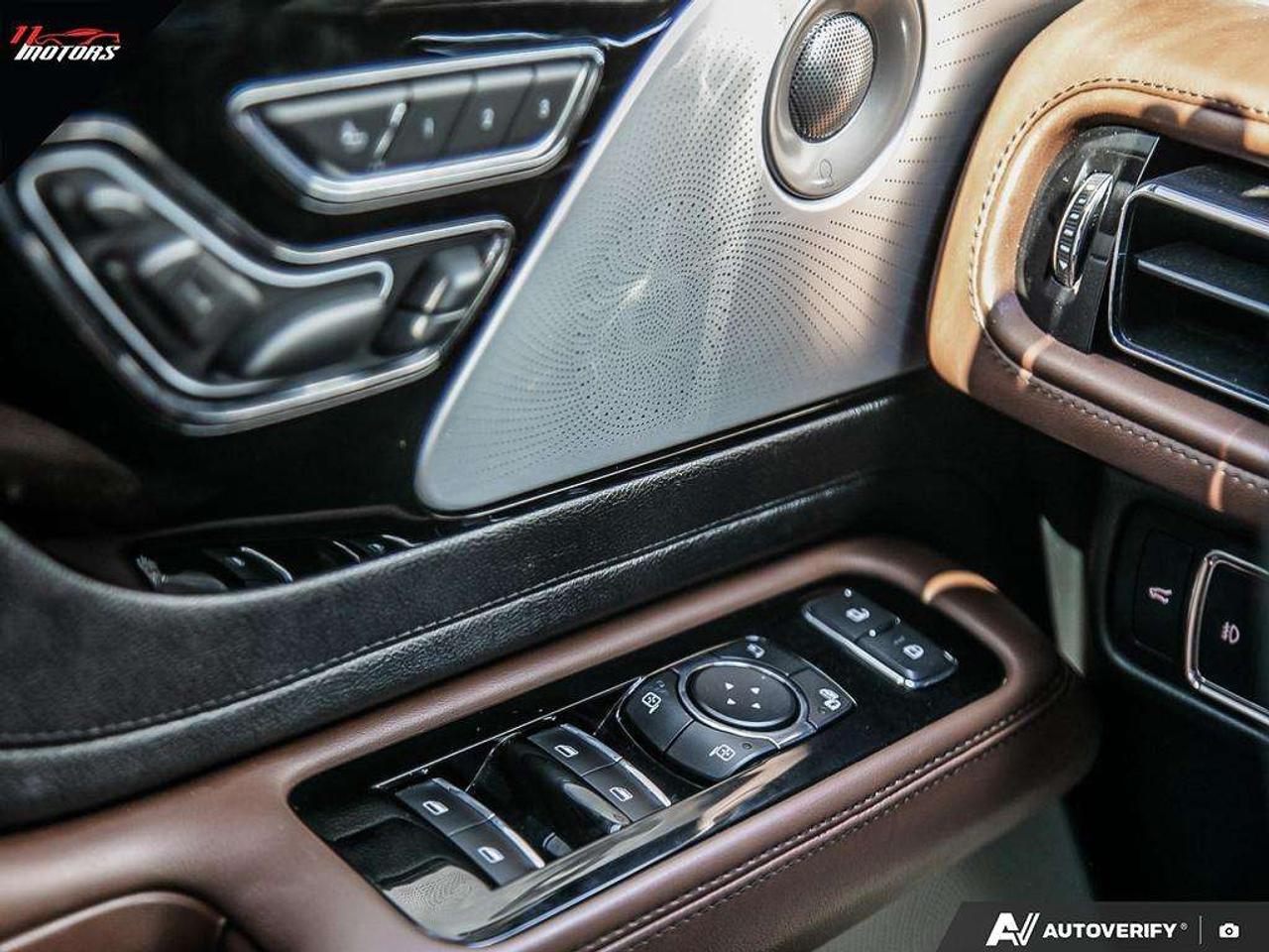 2022 Lincoln Aviator Reserve AWD   LOADED   NO ACCIDENTS Photo