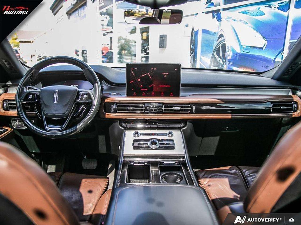 2022 Lincoln Aviator Reserve AWD   LOADED   NO ACCIDENTS Photo