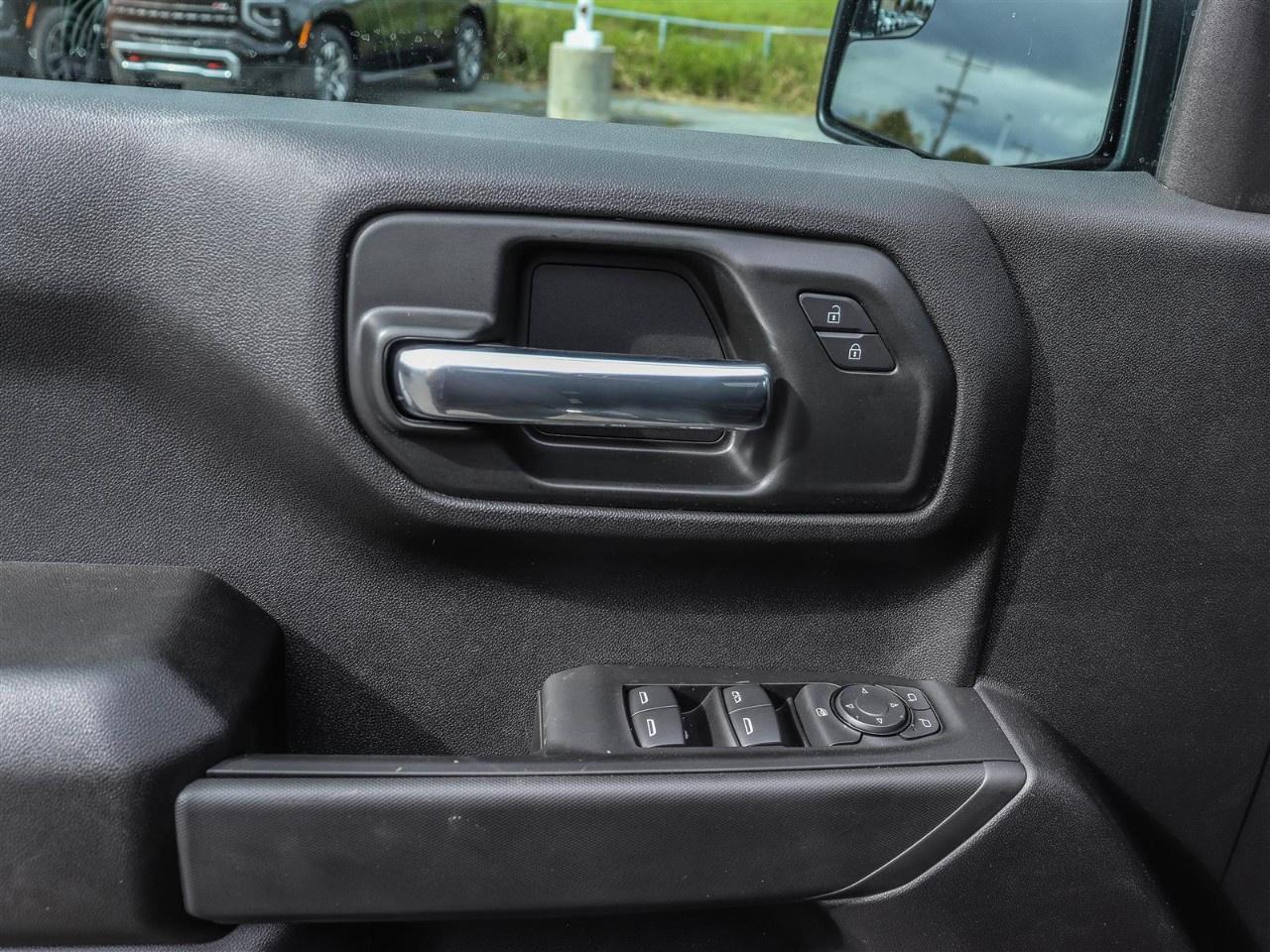 2026 Chevrolet Silverado 1500 Crew Cab Standard Box 4-Wheel Drive Custom Trail Boss Photo