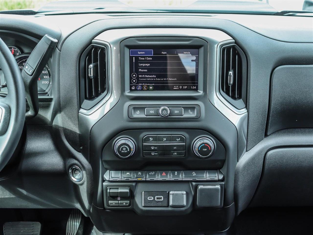 2026 Chevrolet Silverado 1500 Crew Cab Standard Box 4-Wheel Drive Custom Trail Boss Photo