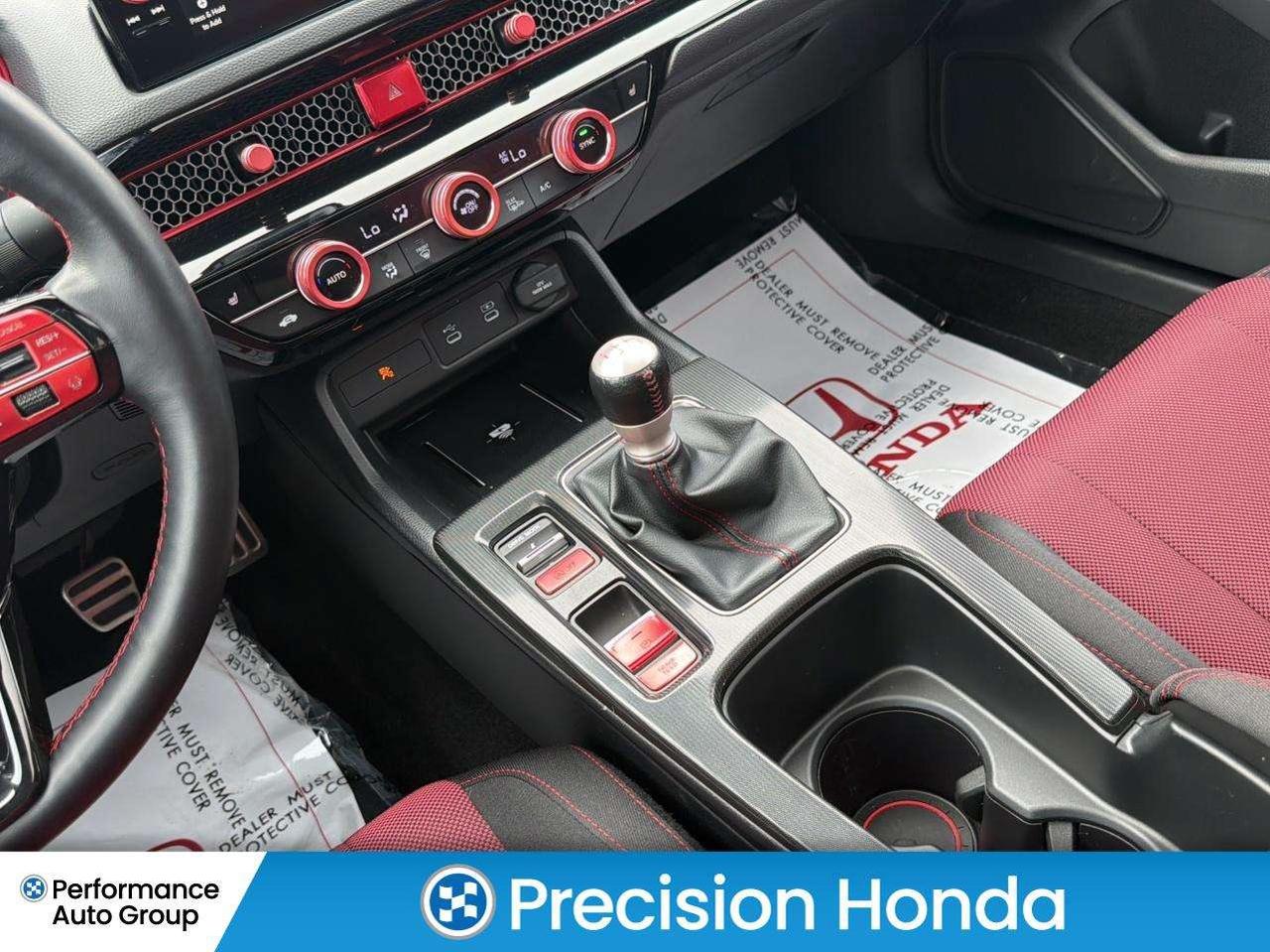 2025 Honda Civic SI Alloy Wheels Apple Carplay Heated Seats Photo