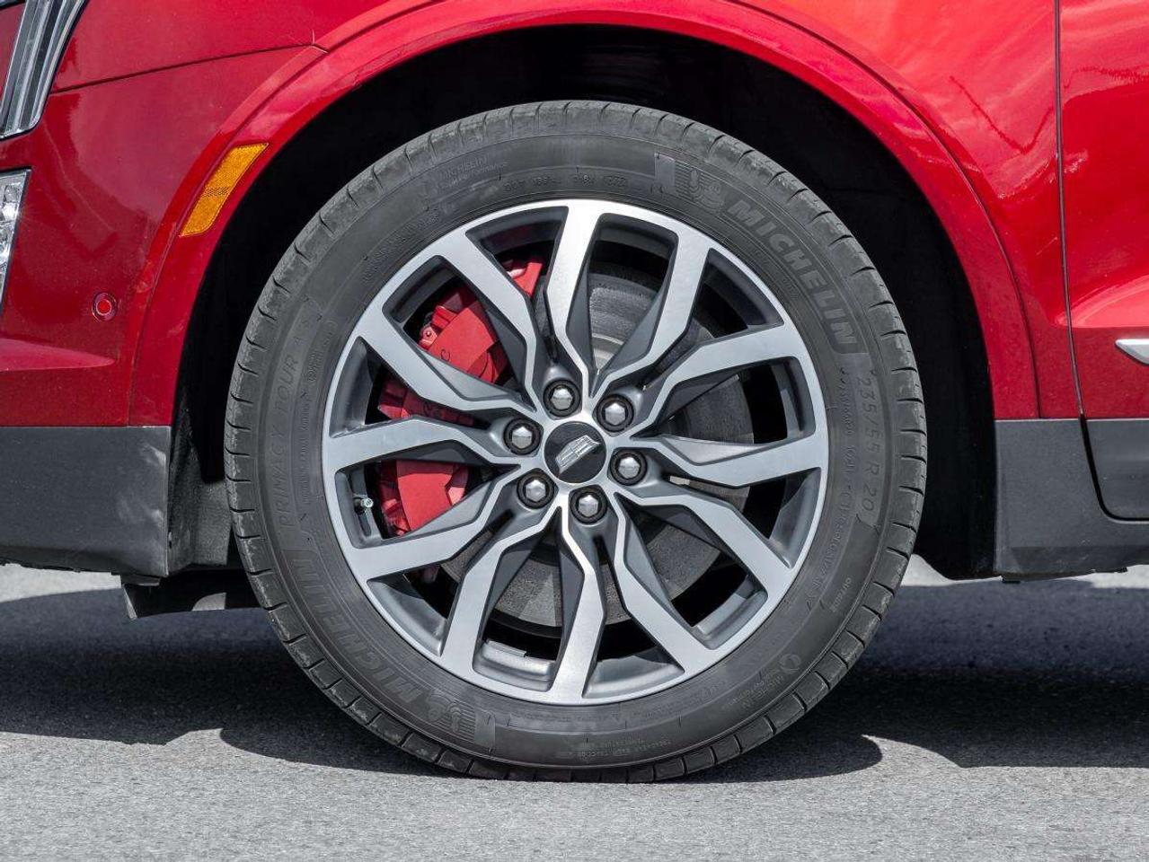 2024 Cadillac XT5 AWD 4dr Sport Photo4