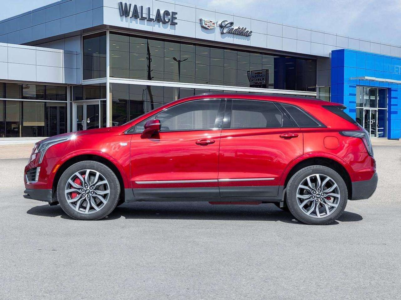 2024 Cadillac XT5 AWD 4dr Sport Photo3