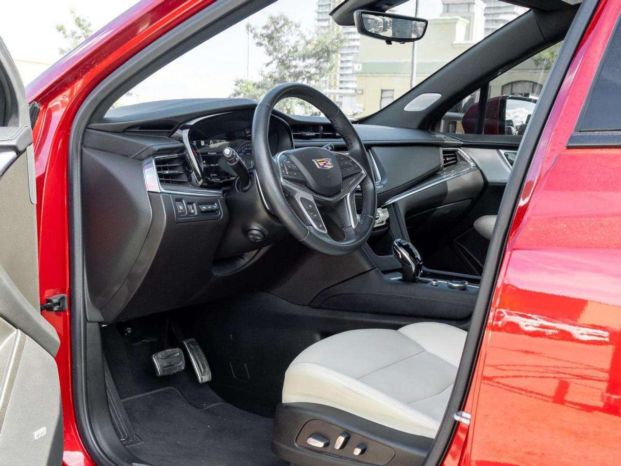 2024 Cadillac XT5 AWD 4dr Sport Photo