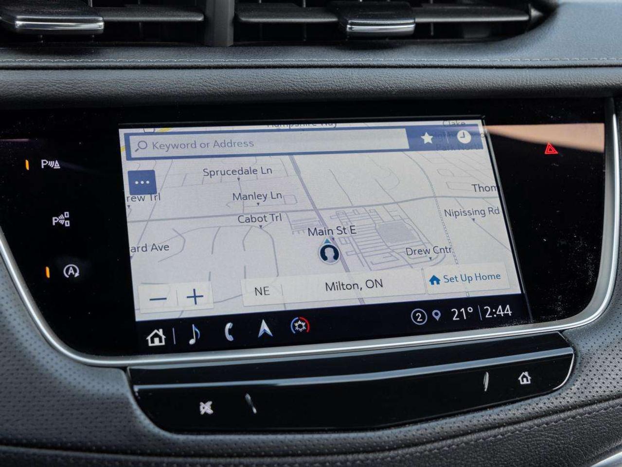 2024 Cadillac XT5 AWD 4dr Sport Photo
