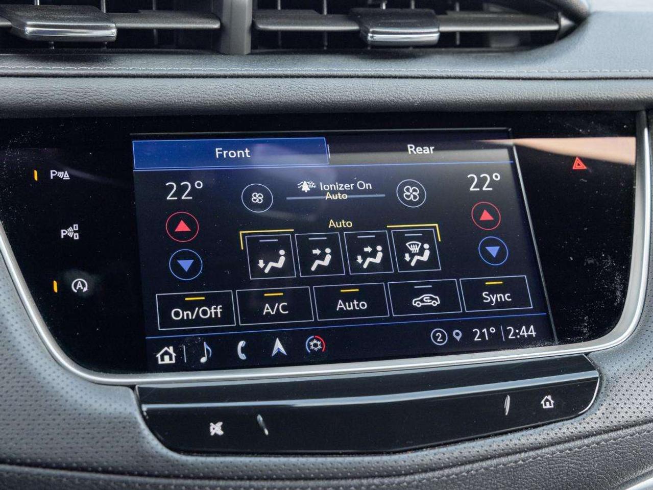 2024 Cadillac XT5 AWD 4dr Sport Photo