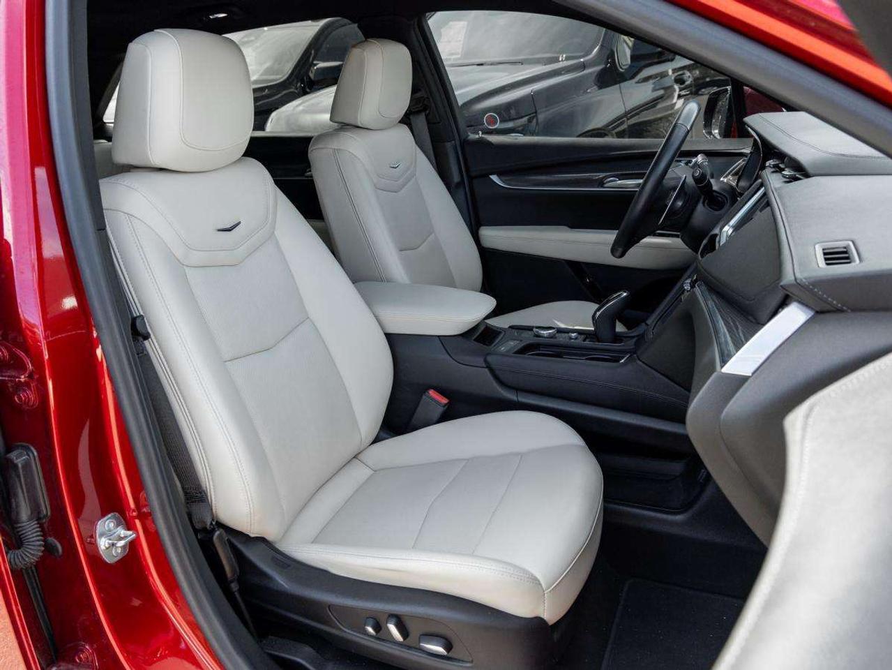 2024 Cadillac XT5 AWD 4dr Sport Photo
