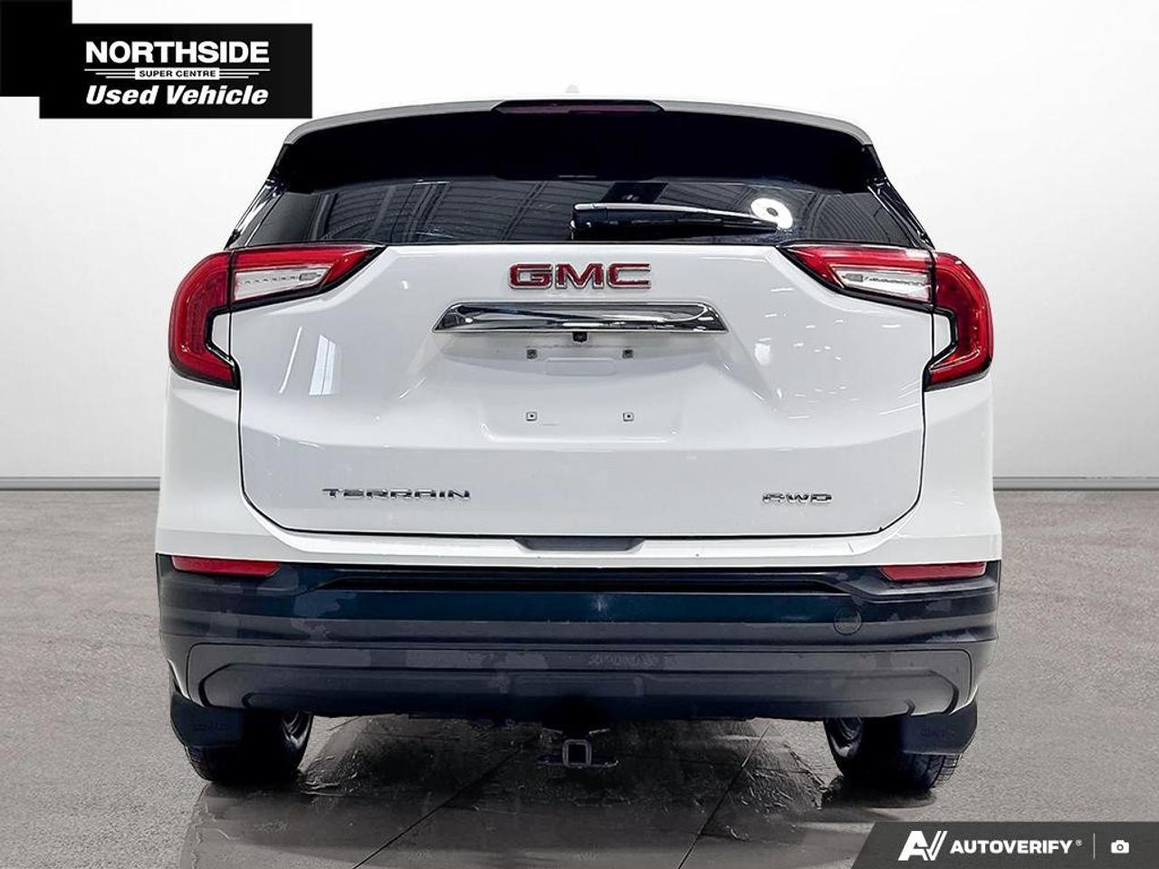 2023 GMC Terrain AWD SLE Photo