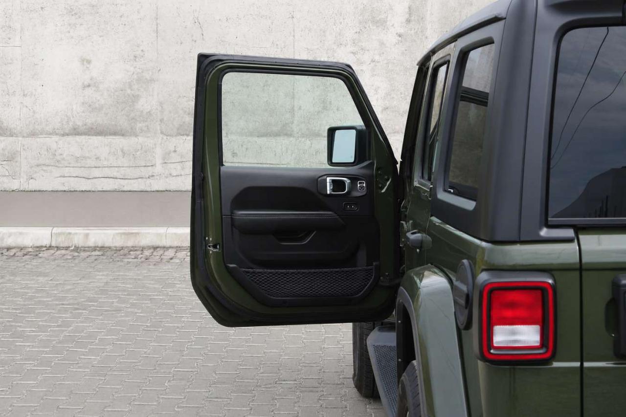 2021 Jeep Wrangler Sahara Unlimited 4x4  SiriusXM ReverseCamera SideS Photo