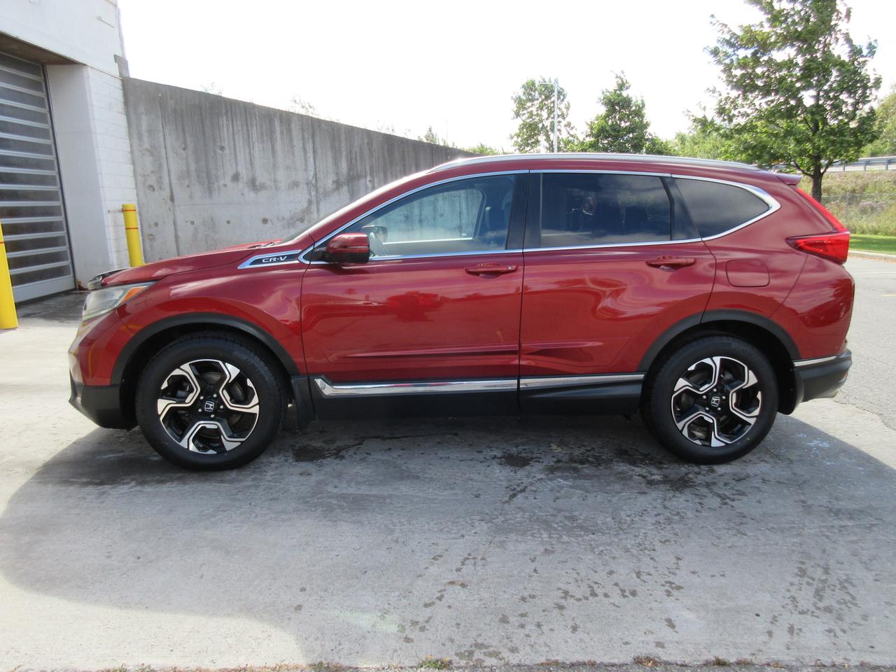 2017 Honda CR-V Touring 4dr All-wheel Drive Photo2