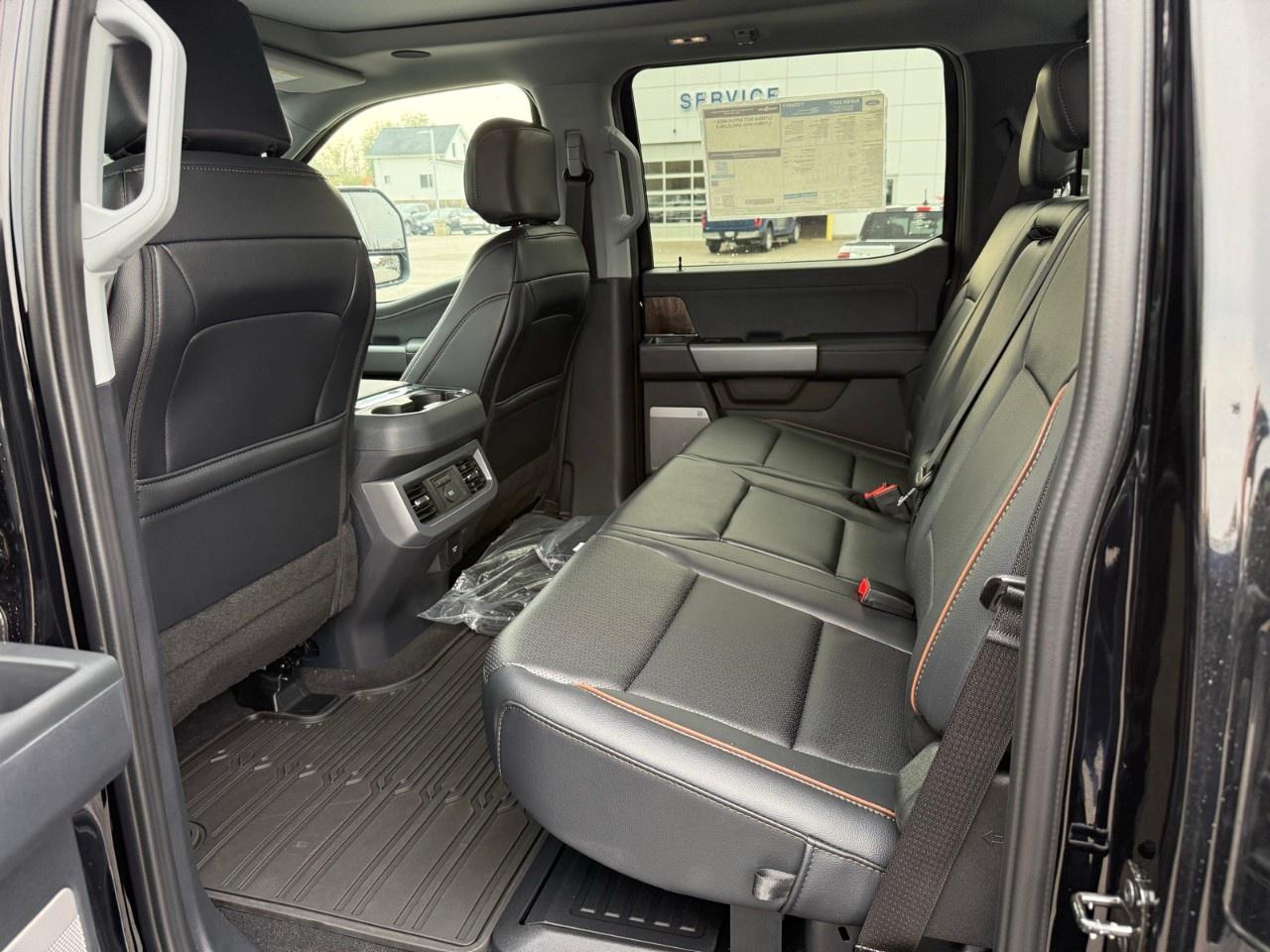 2026 Ford SUPER DUTY F-250 SRW  Photo