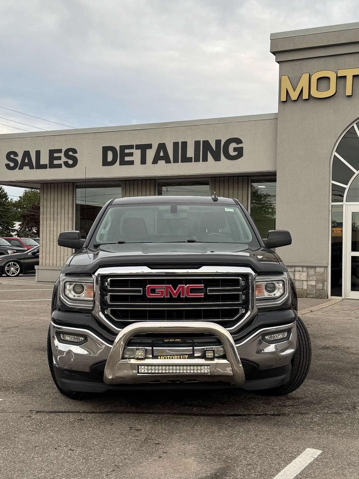 2017 GMC Sierra 1500 4WD Double Cab 143.5 SLE Photo