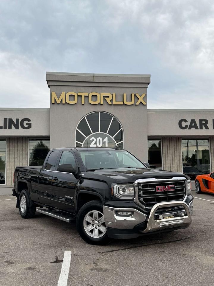 2017 GMC Sierra 1500 4WD Double Cab 143.5 SLE Photo1