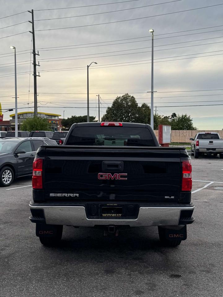 2017 GMC Sierra 1500 4WD Double Cab 143.5 SLE Photo