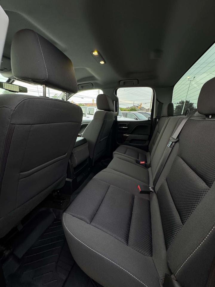 2017 GMC Sierra 1500 4WD Double Cab 143.5 SLE Photo